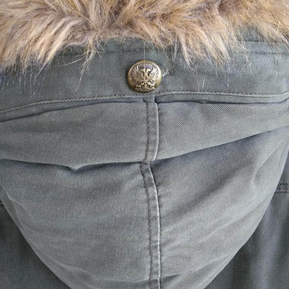 XL Billabong Artic Parka with Faux Fur Lined Hood
